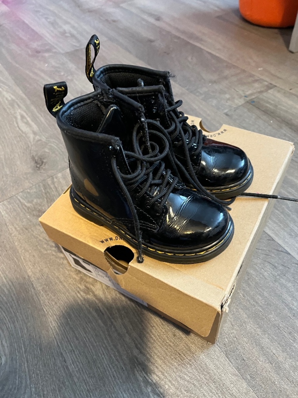 Girls Dr. Marten boots sz 8
